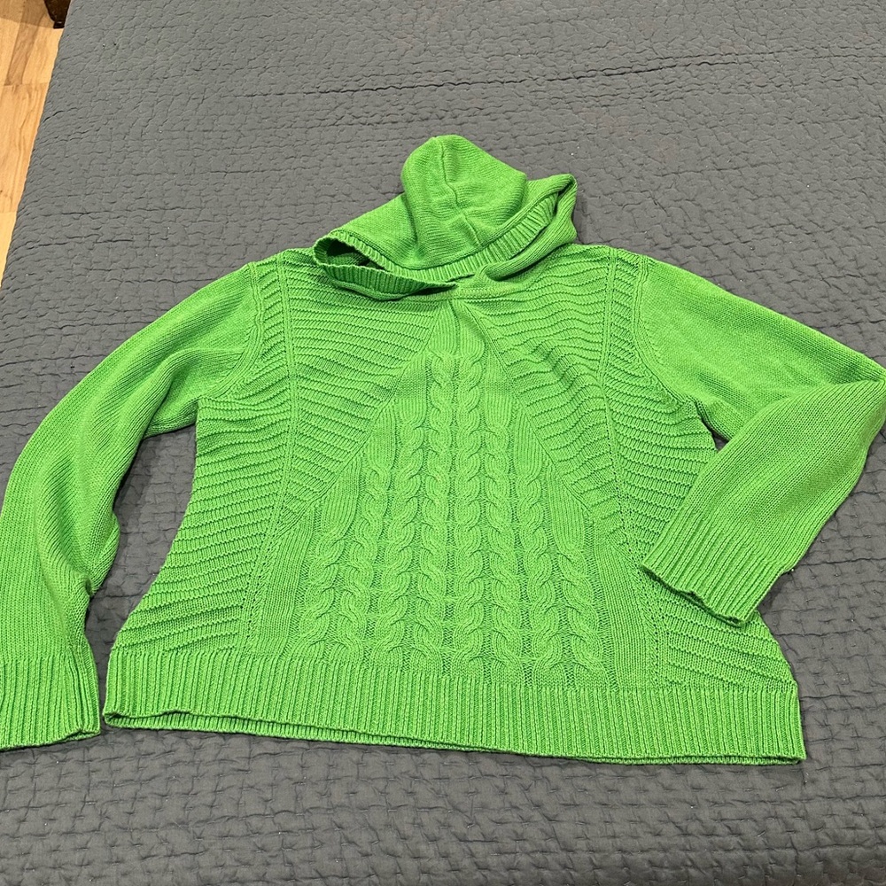 CAbi Green Cable Knit Lightweight Sweater